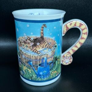 Danbury Mint Gary Patterson Bath Time Cat Mug